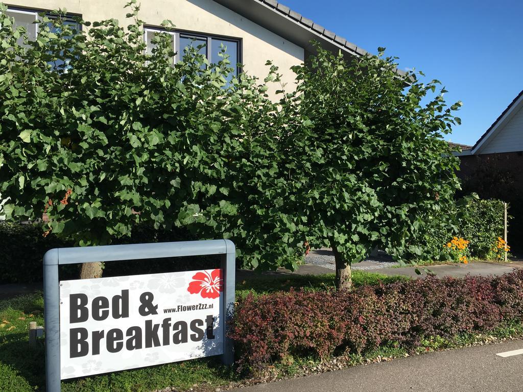 Bed & Breakfast Flowerzzz... Ротердам Екстериор снимка